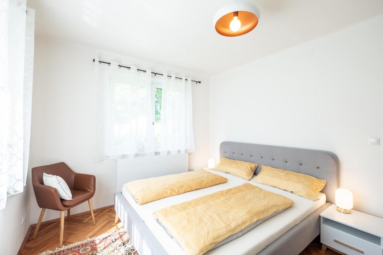 Oma'S Apartment In Haus Grete Bad Waltersdorf Eksteriør billede